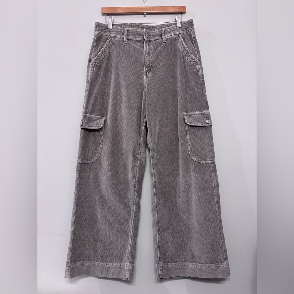 American Eagle Stretch Super High-Rise Baggy Wide Leg Corduroy Cargo Jeans Sz 12